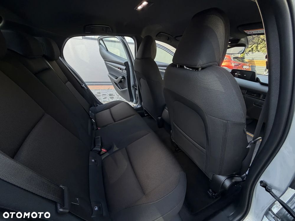 Mazda 3 SKYACTIV-G 2.0 M-Hybrid SELECTION - 18