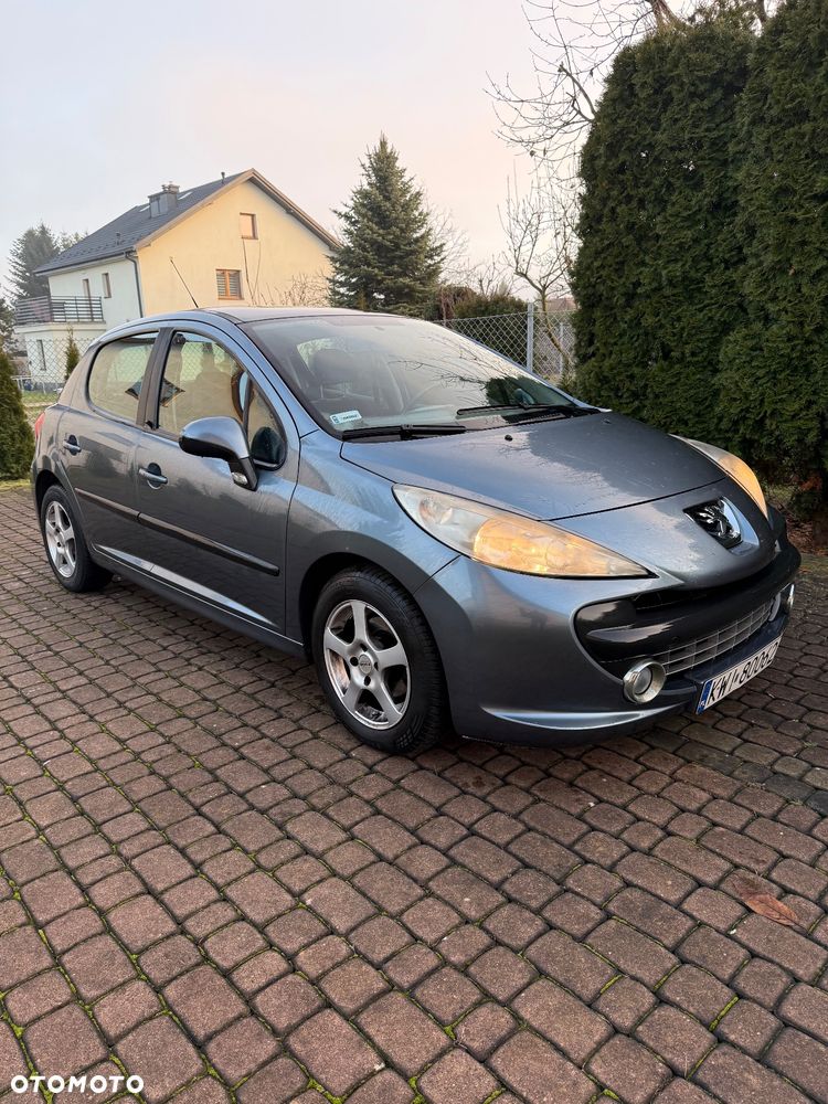Peugeot 207 - 3