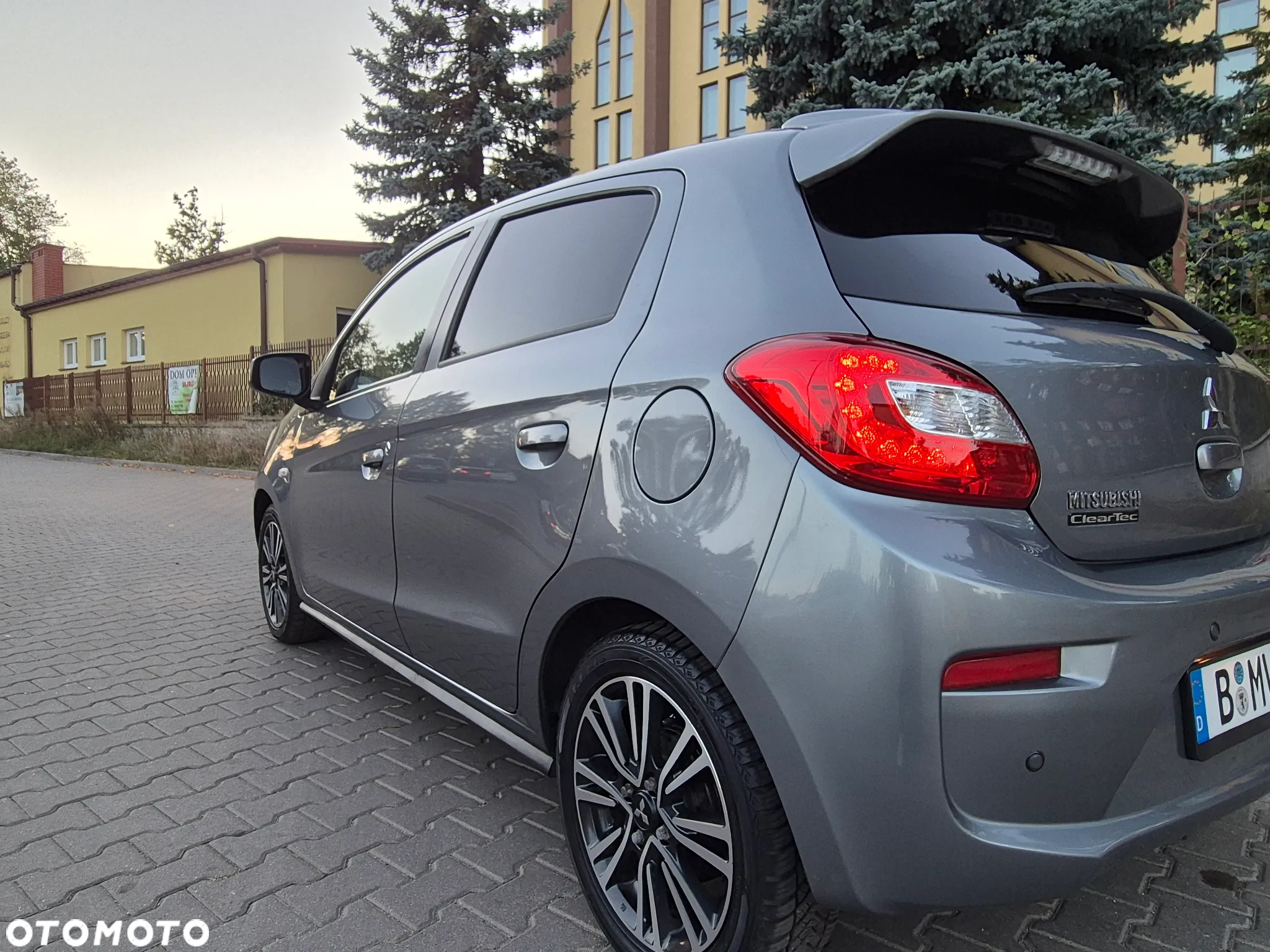 Mitsubishi Space Star 1.2 Clear Tec Color - 7