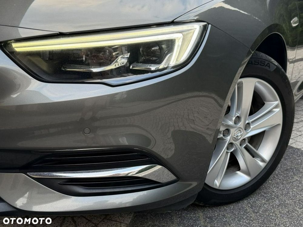 Opel Insignia - 10