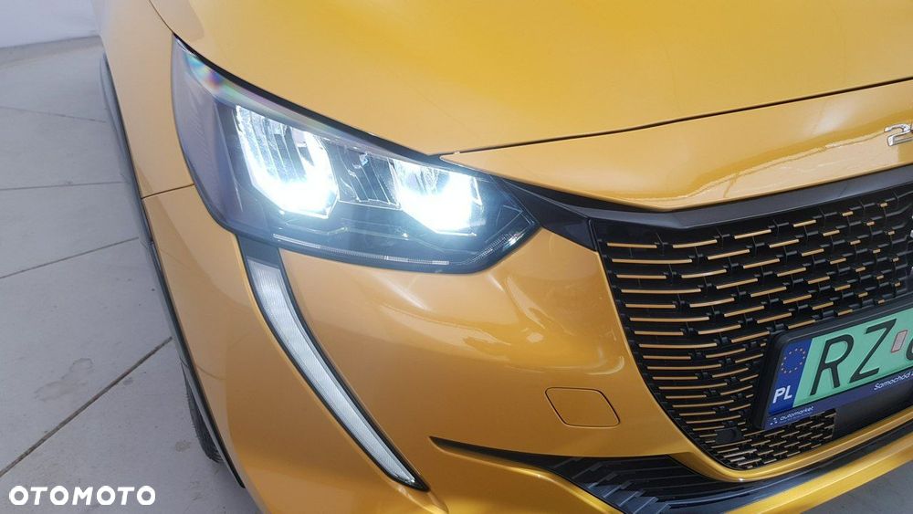Peugeot 208 Allure - 11