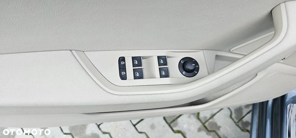 Skoda Superb 2.0 TSI 4x4 L&K DSG - 23