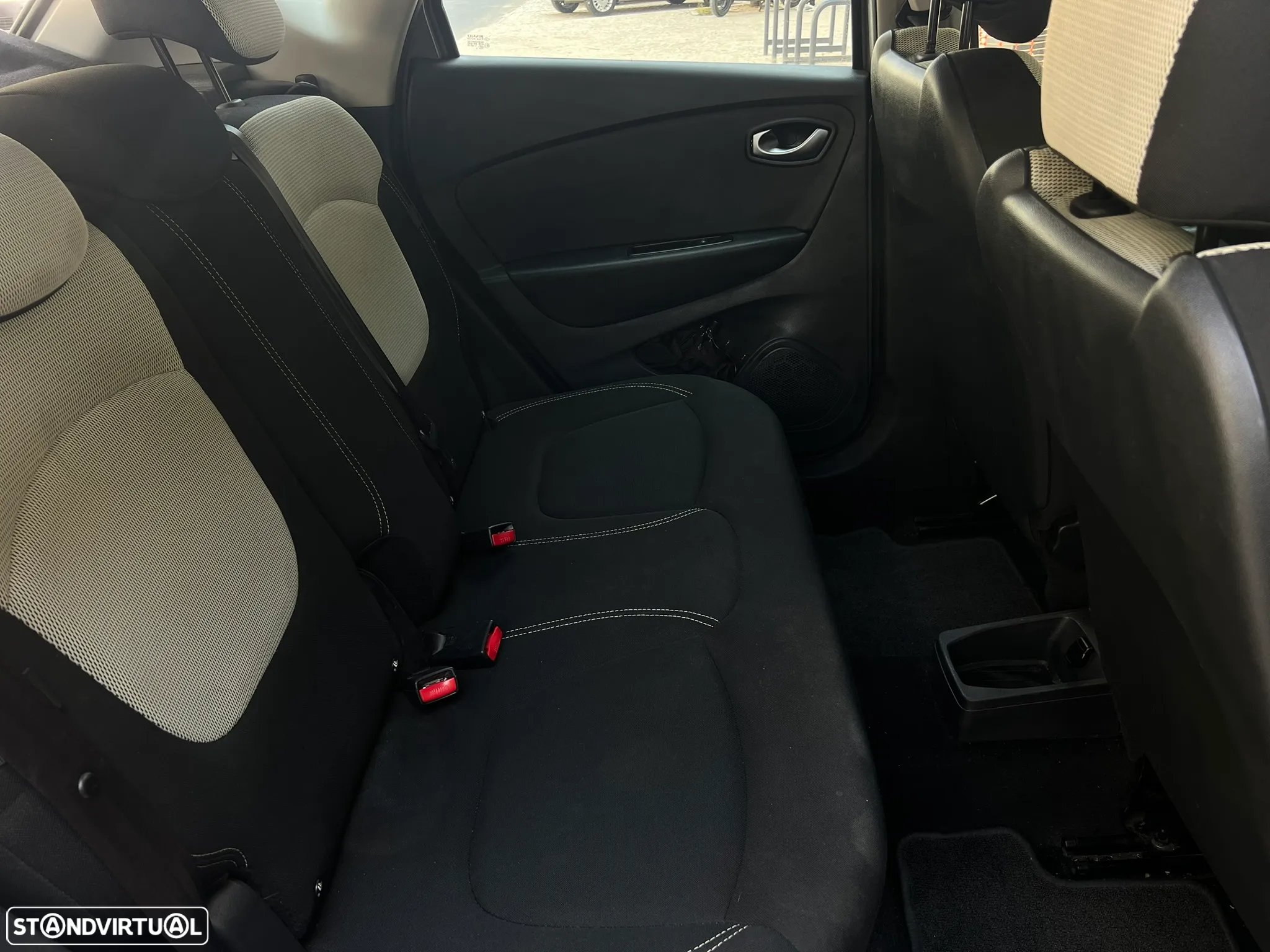 Renault Captur 0.9 TCE - 14