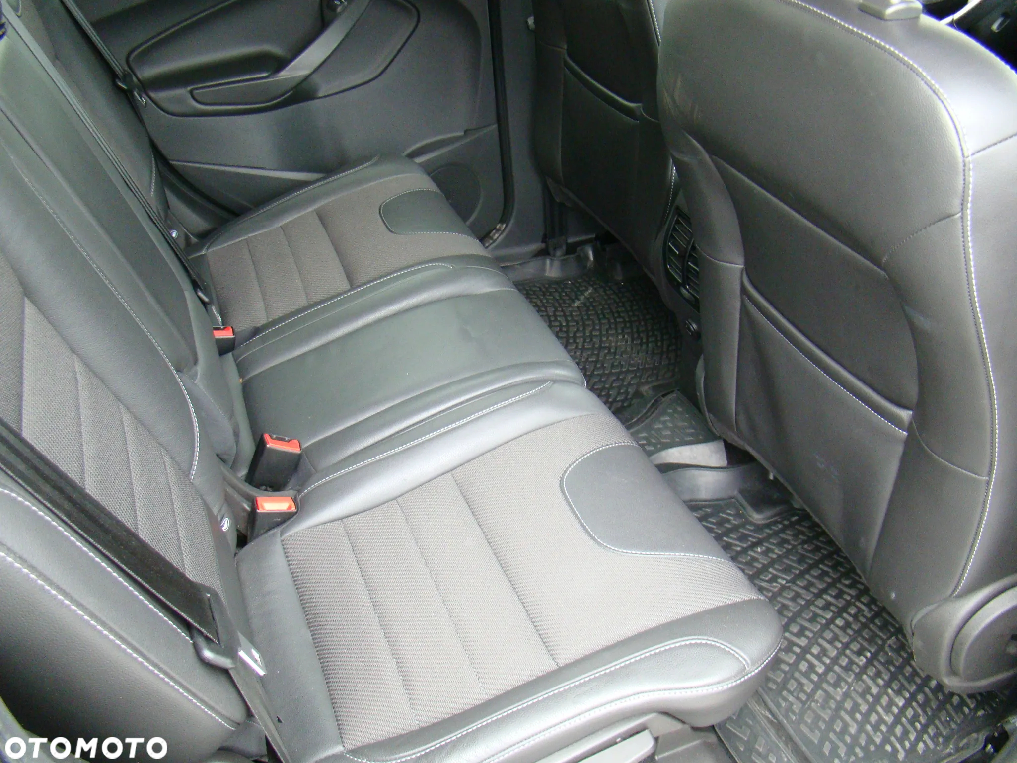 Ford Kuga 2.0 TDCi 4x4 Individual - 35