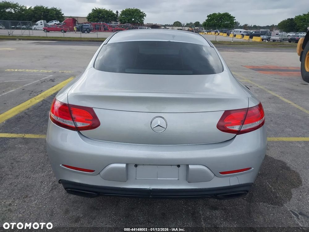 Mercedes-Benz Klasa C 300 9G-TRONIC Night Edition - 11