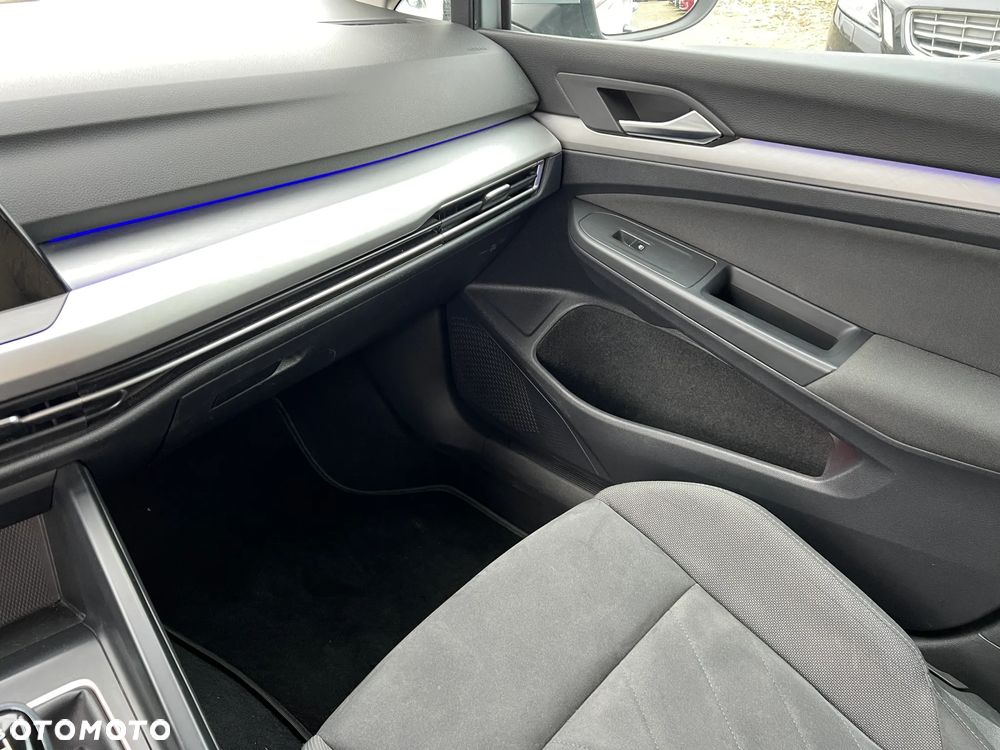 Volkswagen Golf - 18