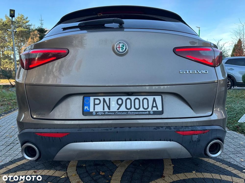 Alfa Romeo Stelvio 2.2 JTDM - 5