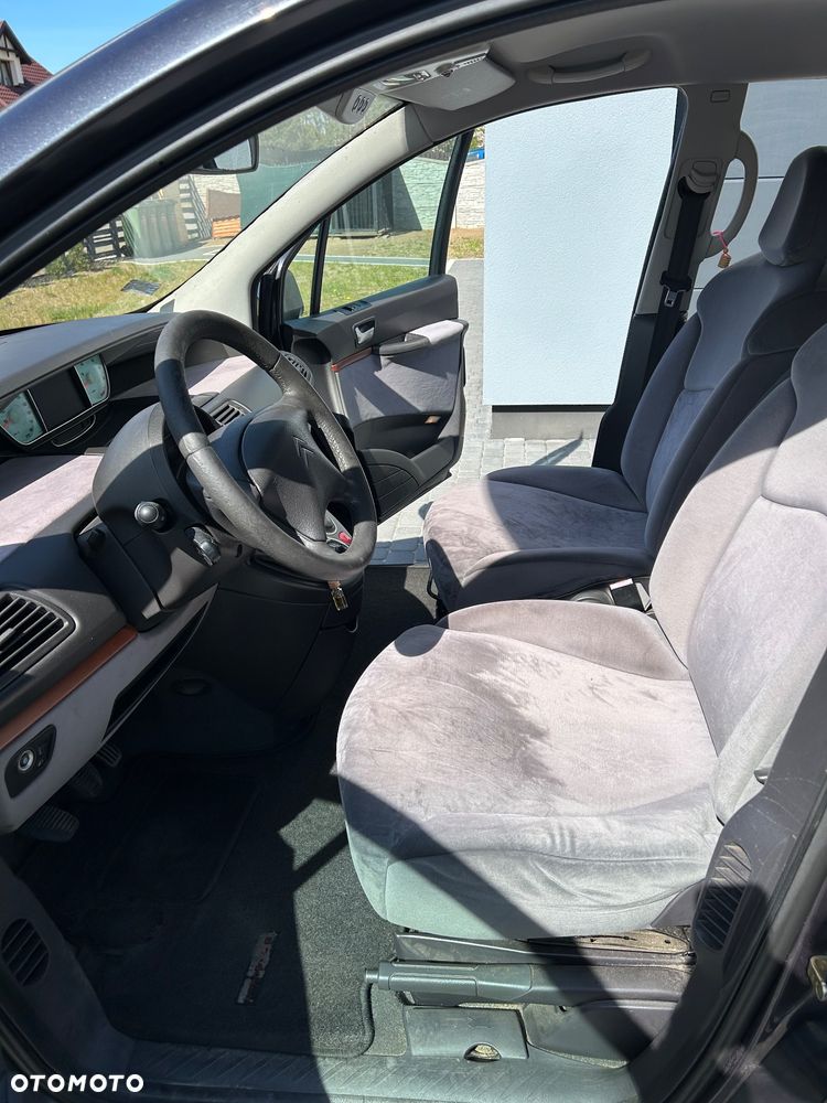 Citroën C8 2.2 16V Confort - 10