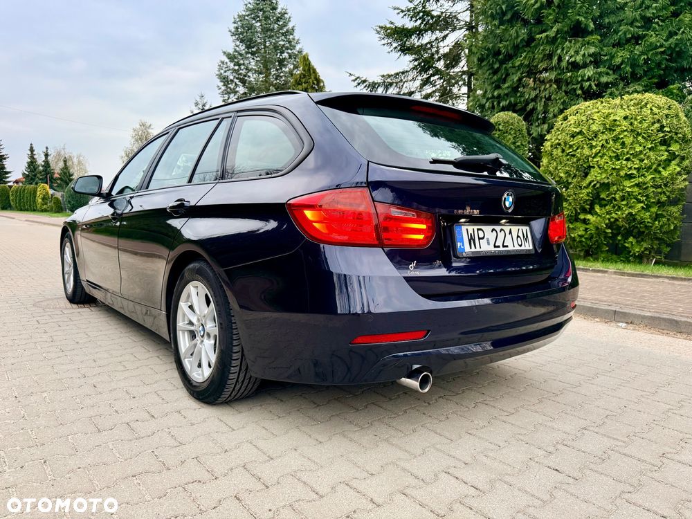 BMW Seria 3 320d - 5