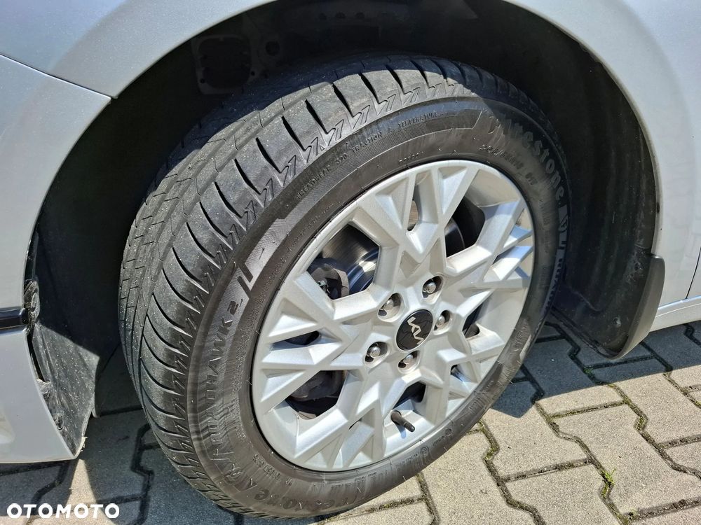 Kia Ceed 1.5 T-GDI M - 11