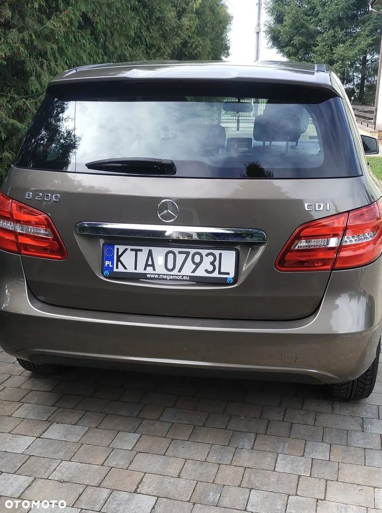 Mercedes-Benz Klasa B 200 CDI (BlueEFFICIENCY) 7G-DCT - 9
