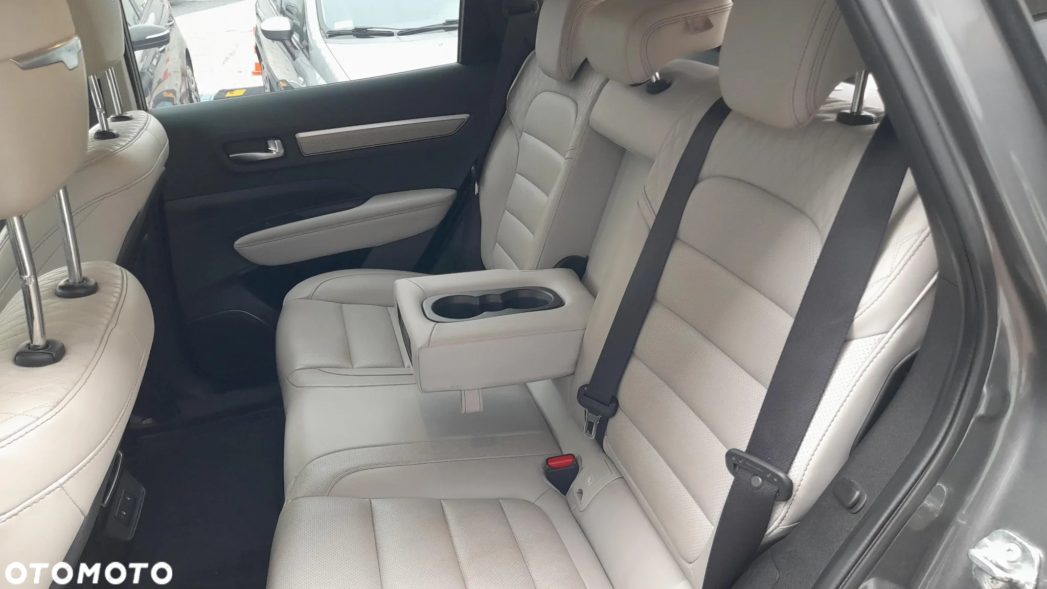 Renault Koleos 2.0 Blue dCi Initiale Paris 4x4 X-Tronic - 16