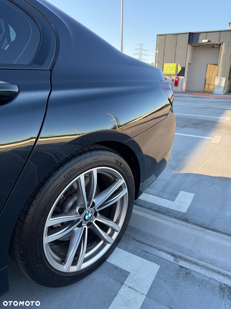 BMW Seria 7 740Li - 10