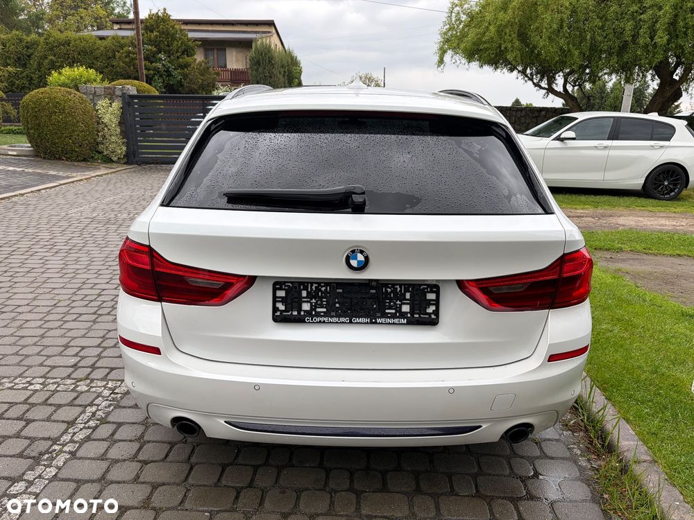 BMW Seria 5 525d Luxury Line - 12