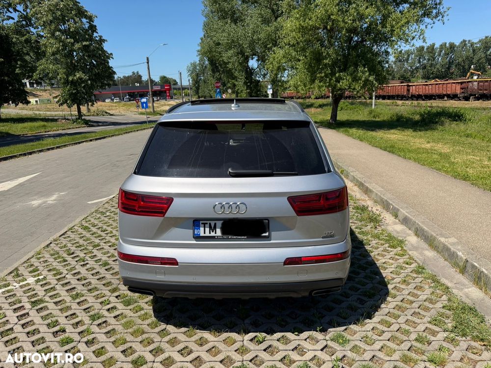 Audi Q7 - 7