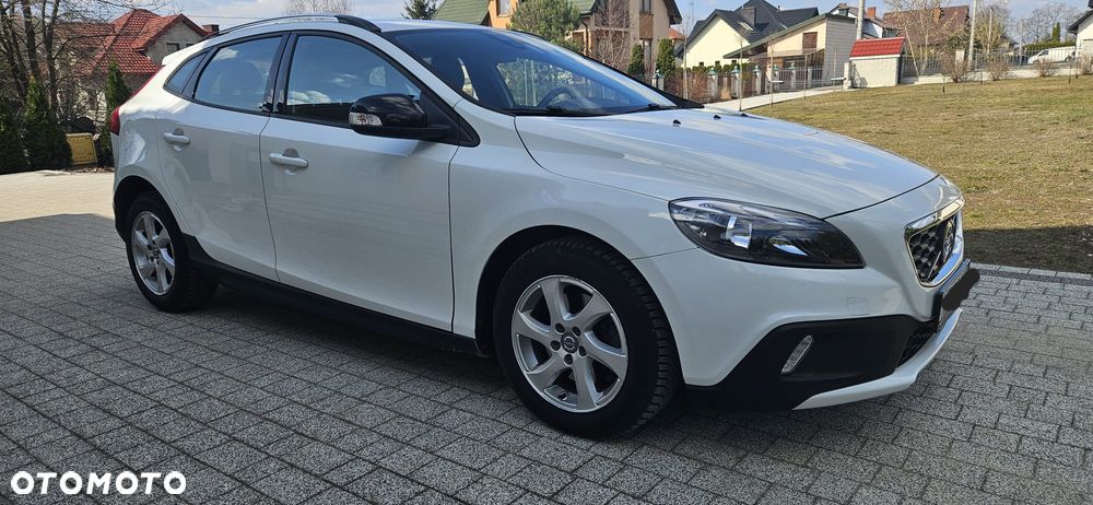 Volvo V40 D2 Powershift Kinetic - 3
