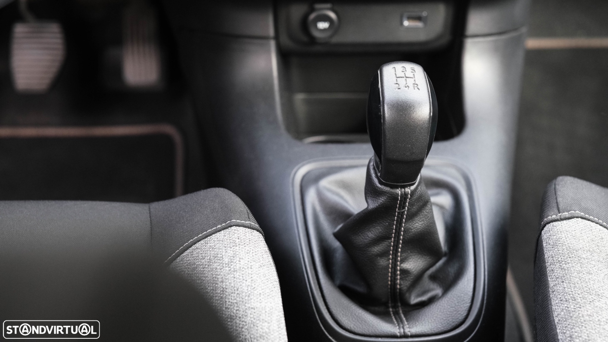Citroën C3 1.2 PureTech C-Series - 19