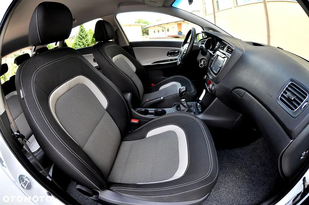 Kia Ceed 1.4 L Business Line Plus - 19