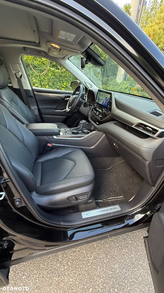 Toyota Highlander 2.5 Hybrid Executive Style - 24