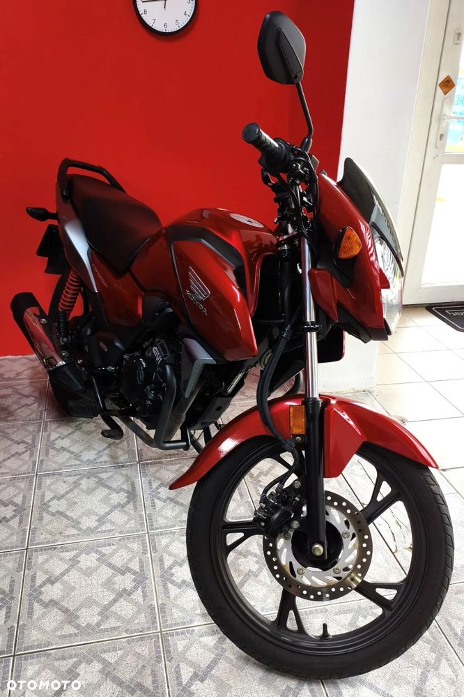 Honda CBF - 1