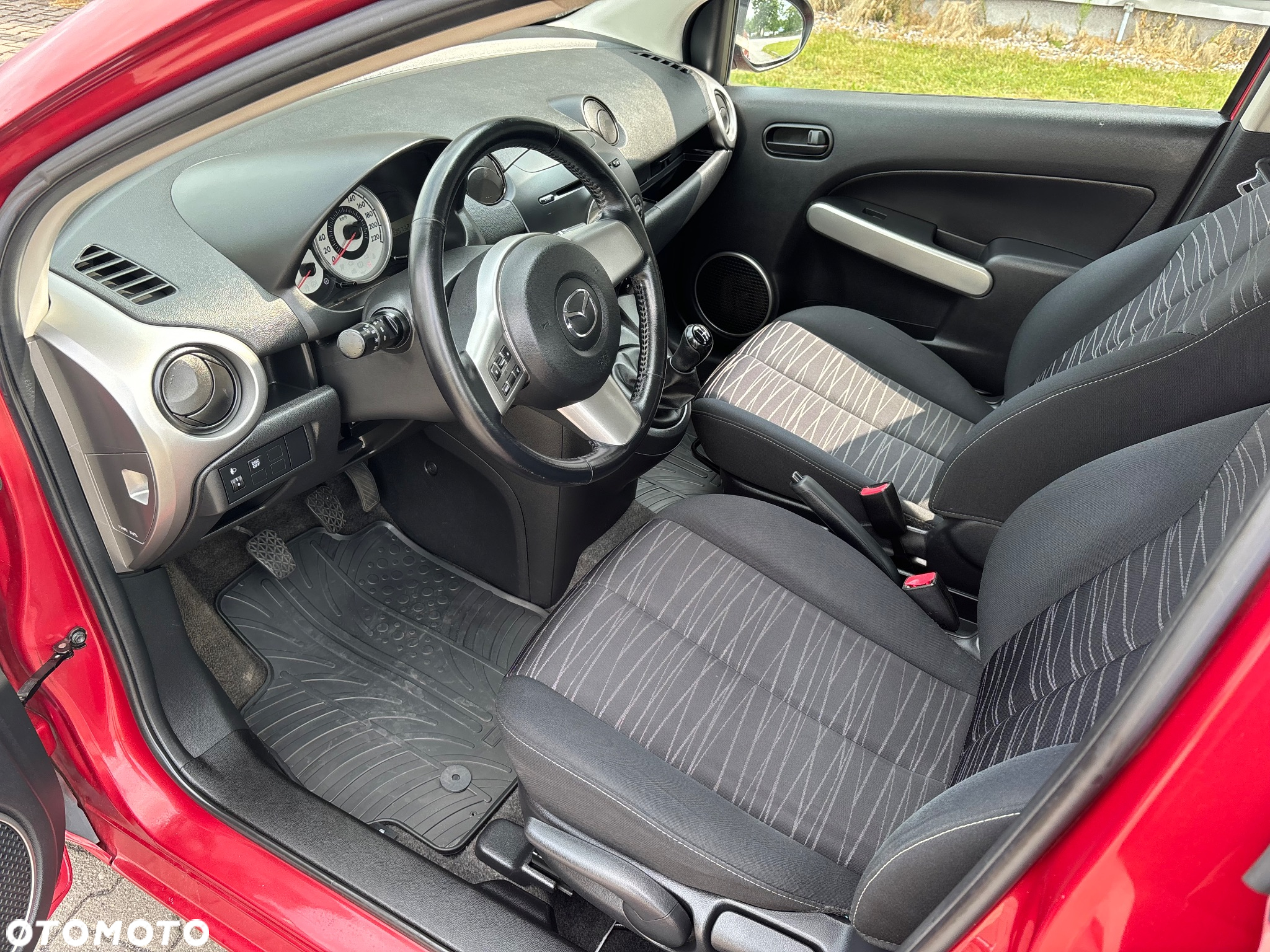 Mazda 2 1.3 Exclusive - 4