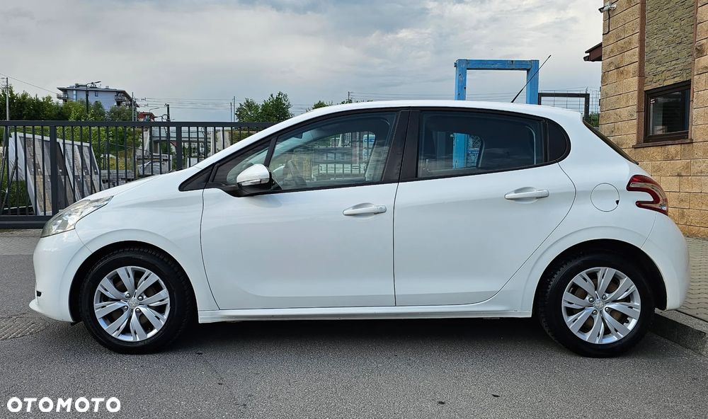 Peugeot 208 82 VTI Allure - 11