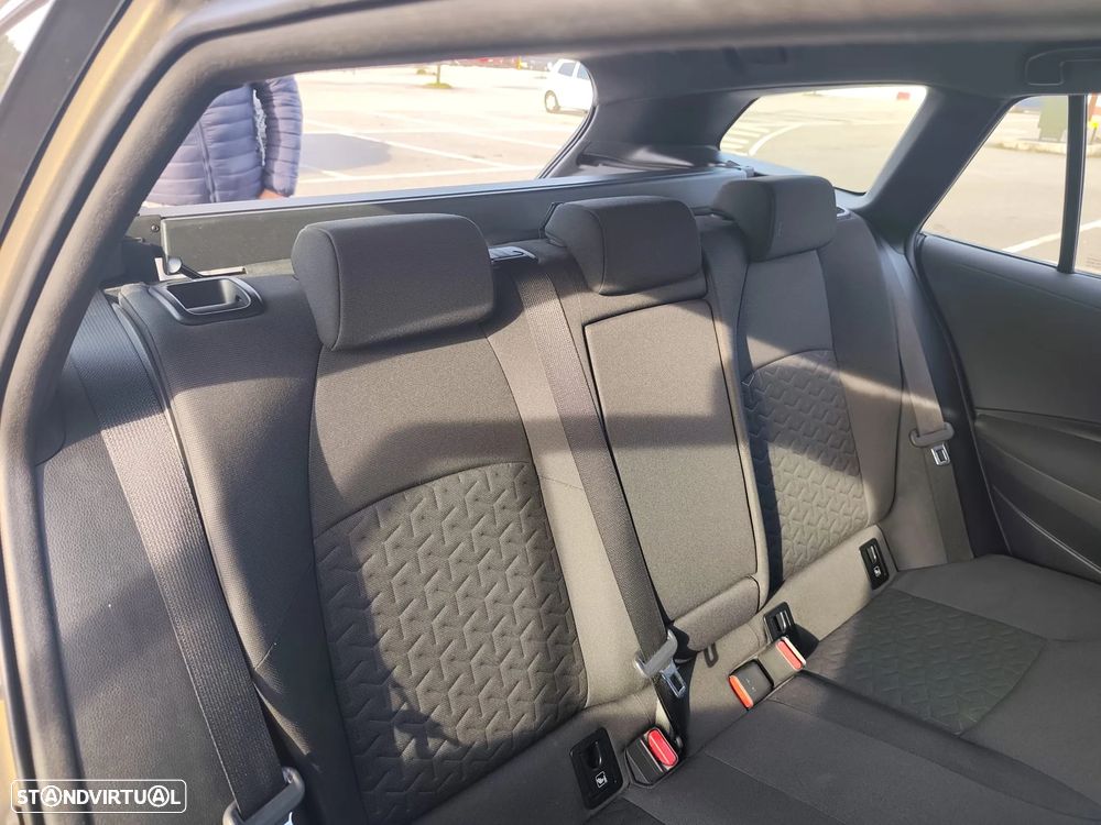 Toyota Corolla Touring Sports - 16