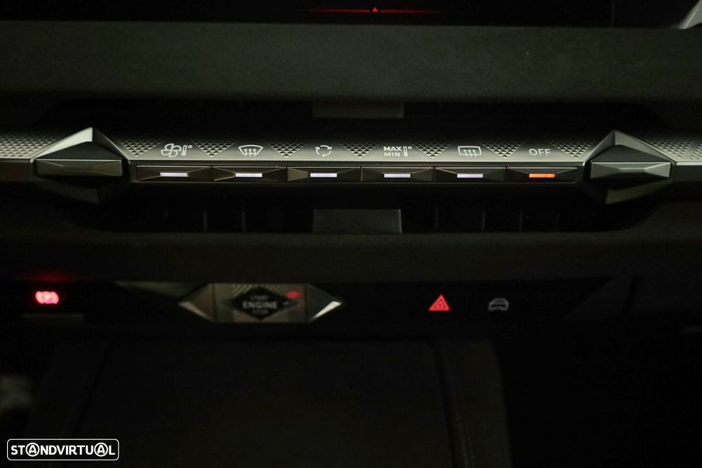 DS DS4 4 1.2 PureTech Performance Line EAT8 - 14