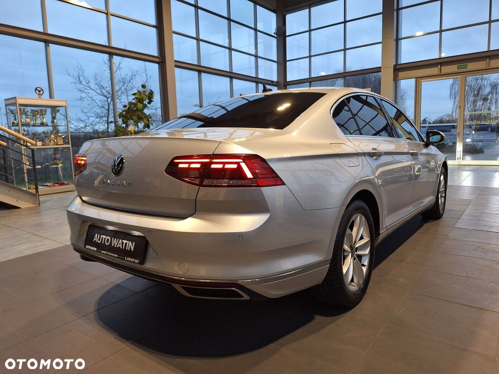 Volkswagen Passat 2.0 TSI Elegance DSG - 4