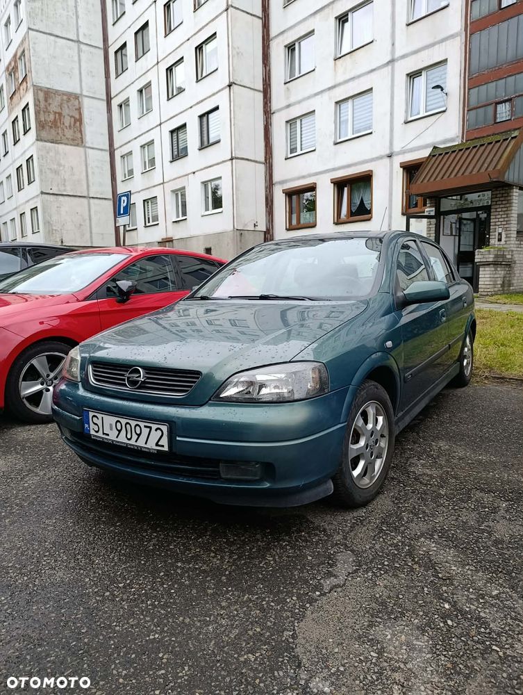 Opel Astra - 2