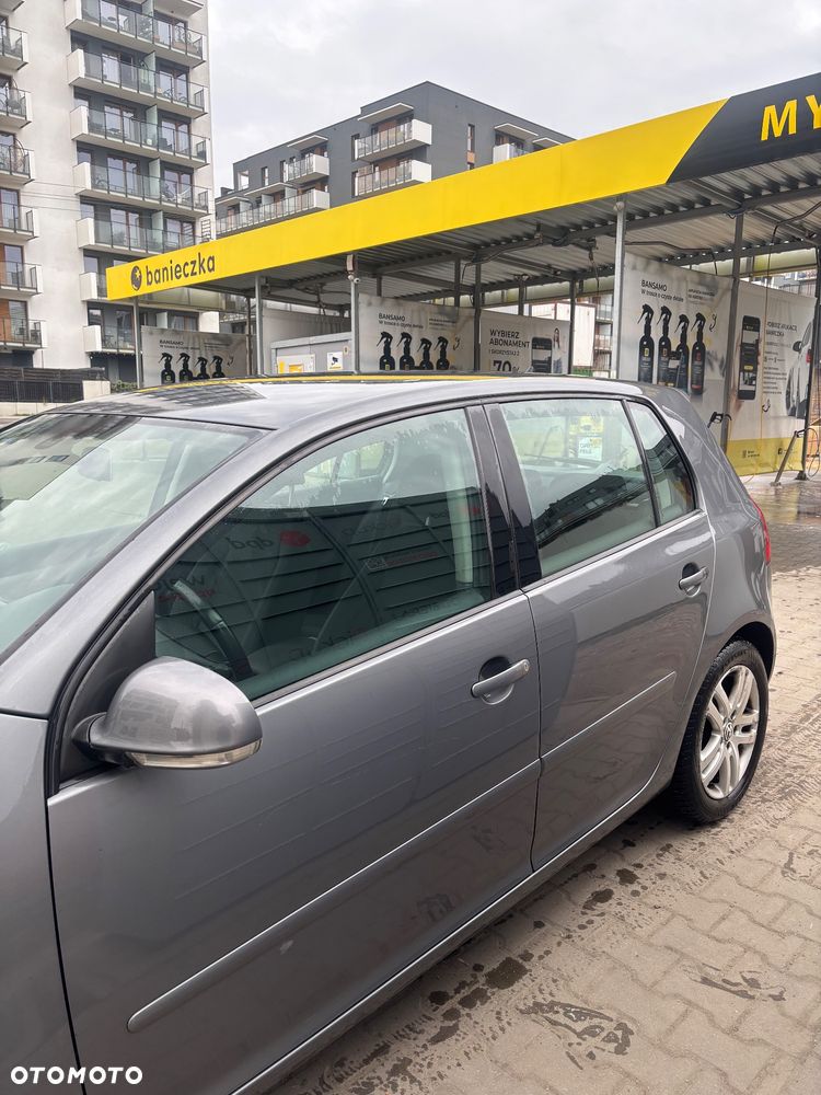 Volkswagen Golf 1.9 TDI DSG Comfortline - 5