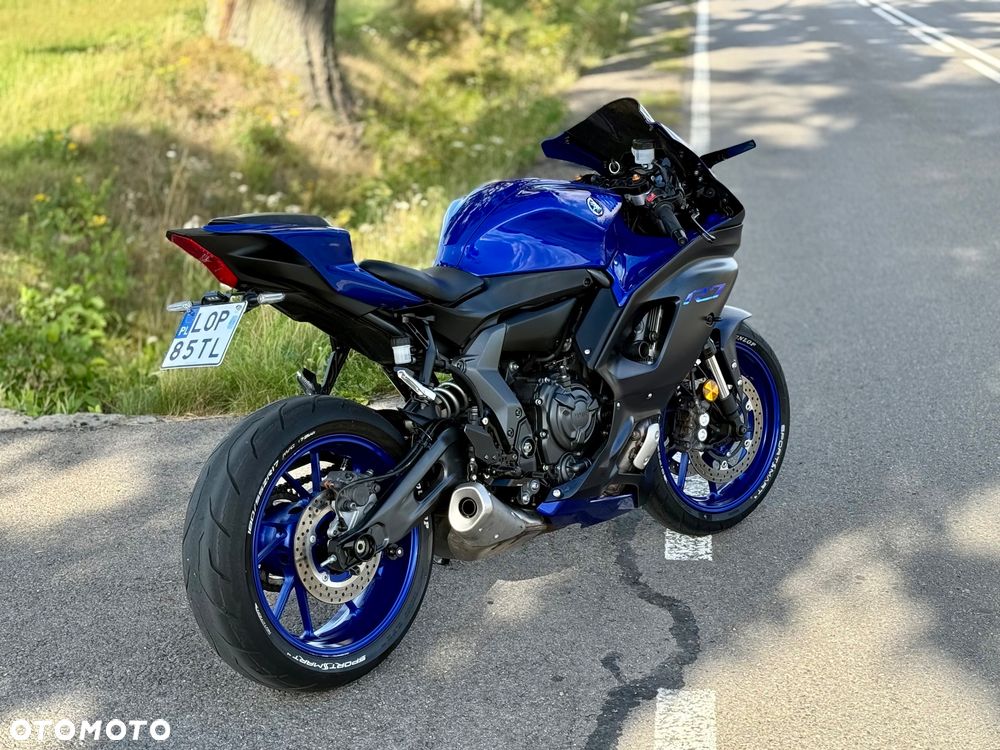 Yamaha R7 - 9