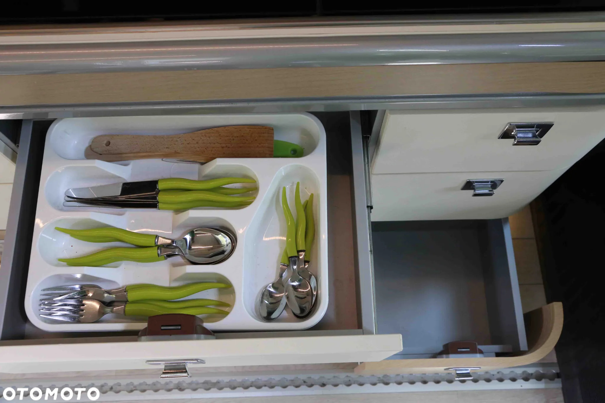Ford TRANSIT CUSTOM- KAMPER CAP COAST - 23