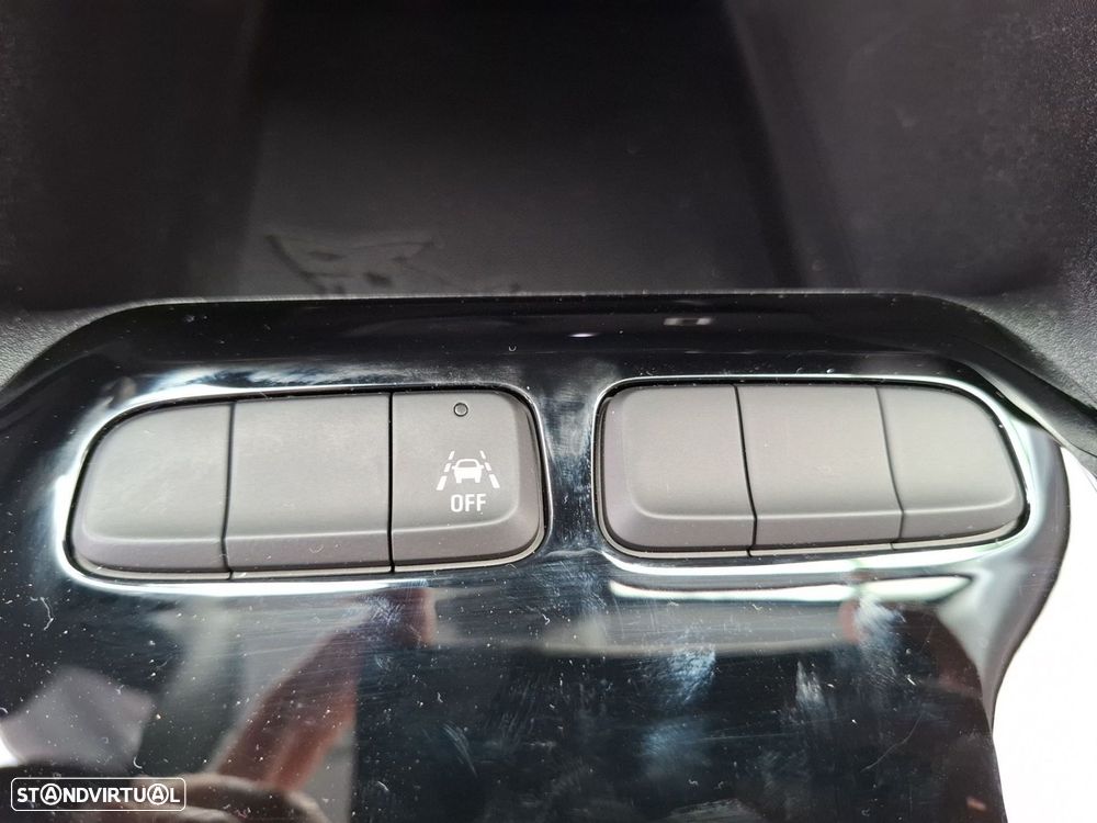 Opel Corsa-e 50 kWh Edition — fotografia 17