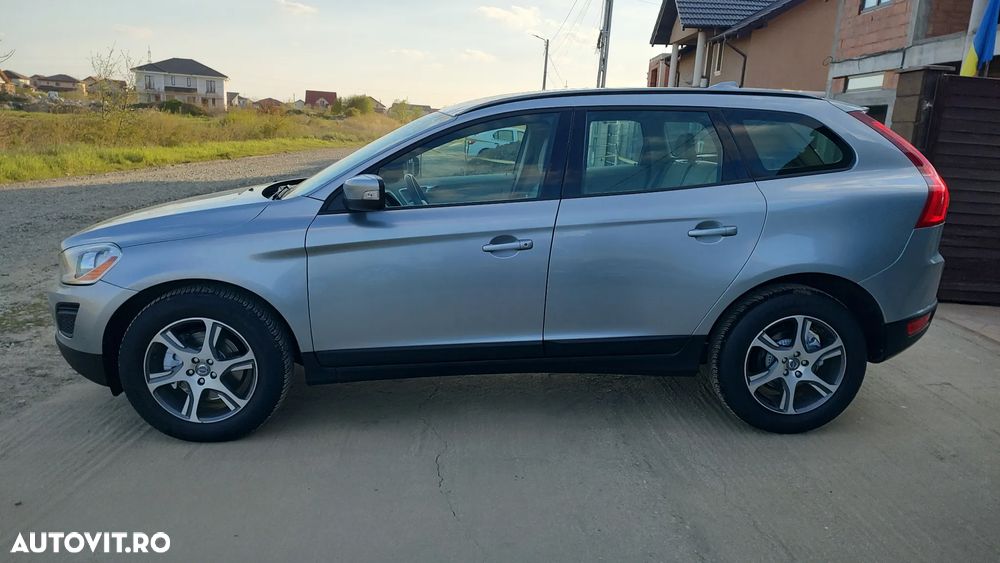 Volvo XC 60 D3 Aut. Momentum - 3