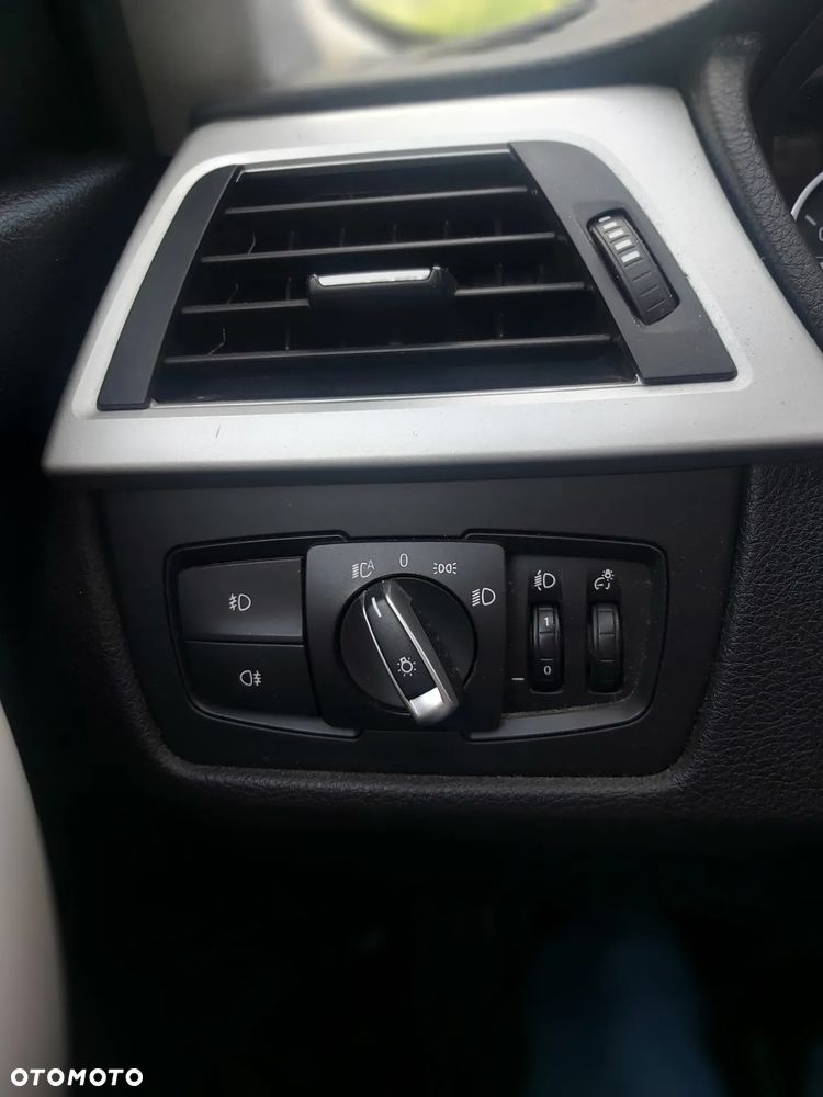 BMW Seria 3 320d - 9