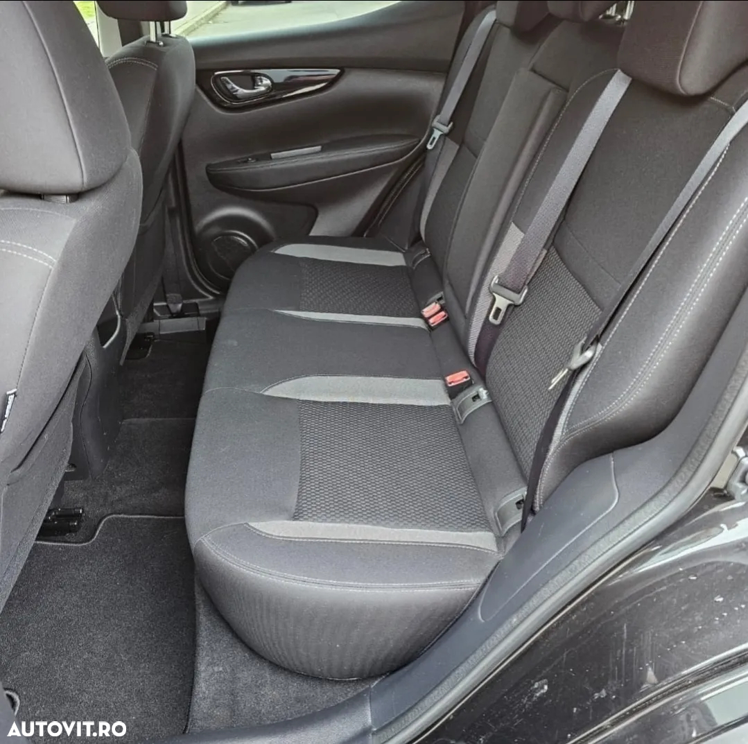 Nissan Qashqai 1.6L dCi Start/Stop 4X4-i N-Connecta - 19