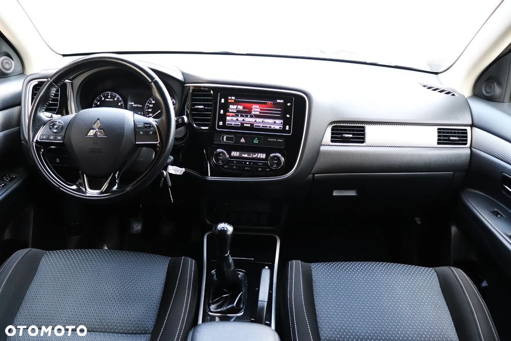 Mitsubishi Outlander 2.0 2WD Edition - 26