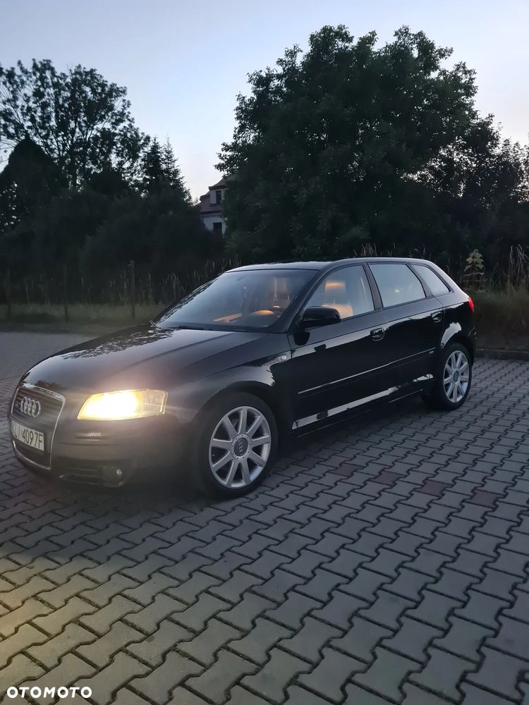 Audi A3 Sportback 2.0 TDI DPF Quattro Ambition - 4