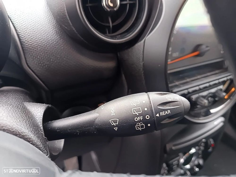 MINI Countryman Cooper D Aut. - 18