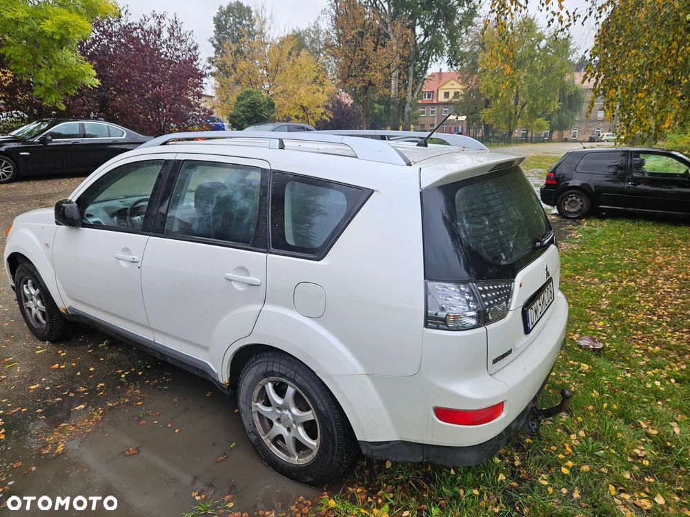 Mitsubishi Outlander 2.0 DID Intense - 34