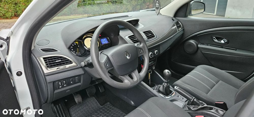 Renault Megane 1.6 16V 110 Night and Day - 11