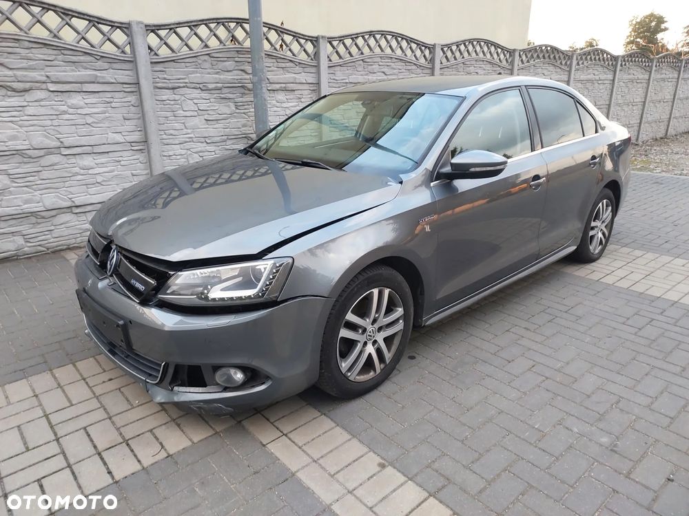 Volkswagen Jetta 1.4 Hybrid DSG Comfortline - 1
