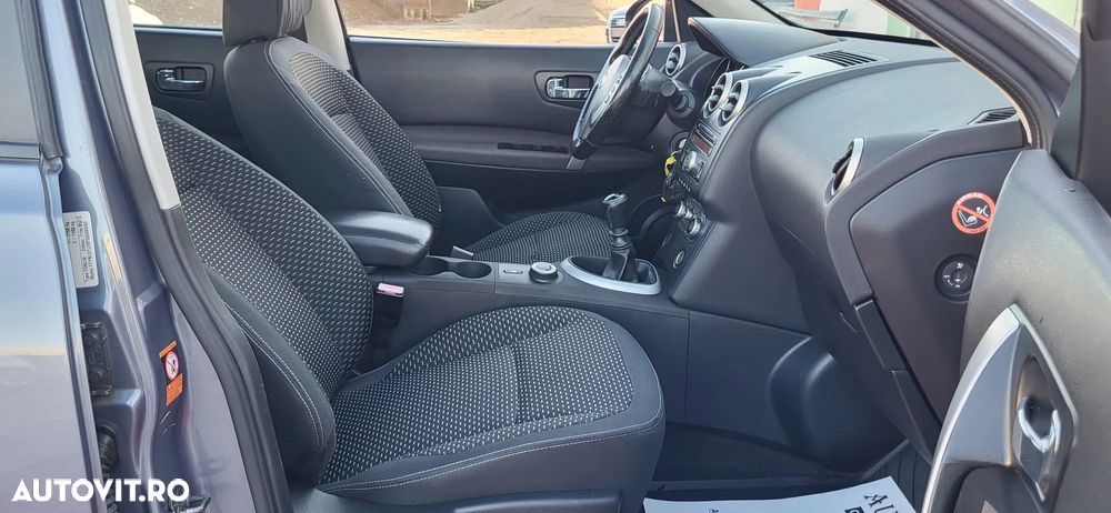 Nissan Qashqai 2.0 DCI 4 x 4 DPF acenta - 24