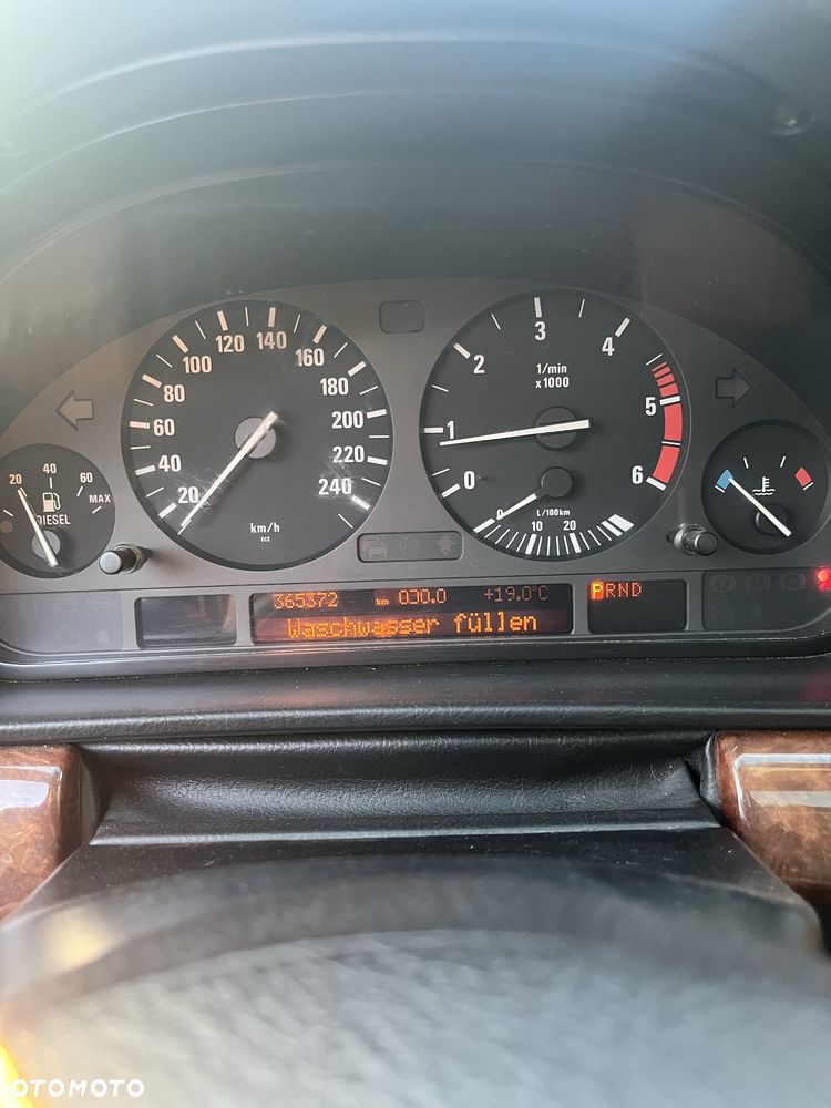 BMW Seria 7 - 8