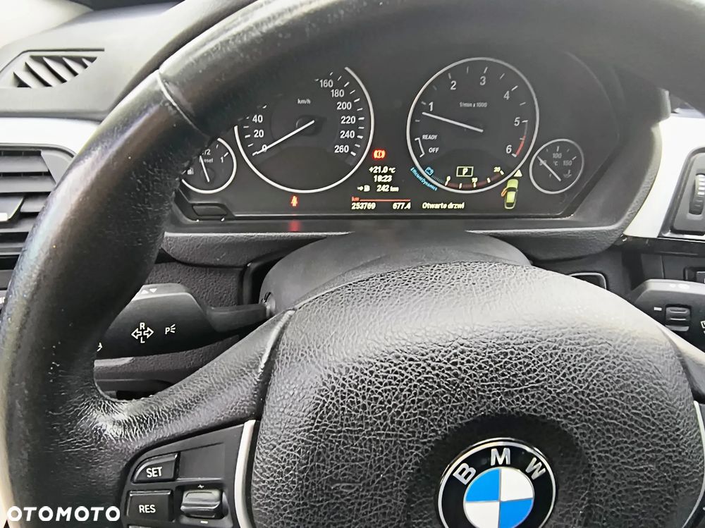 BMW 3GT - 12