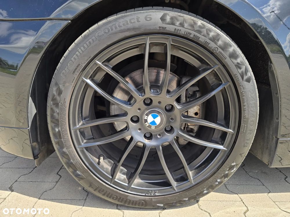 BMW Seria 5 525i - 39