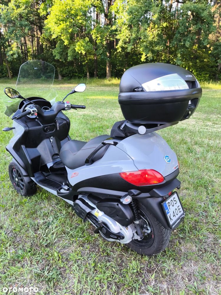 Piaggio MP-3 - 17