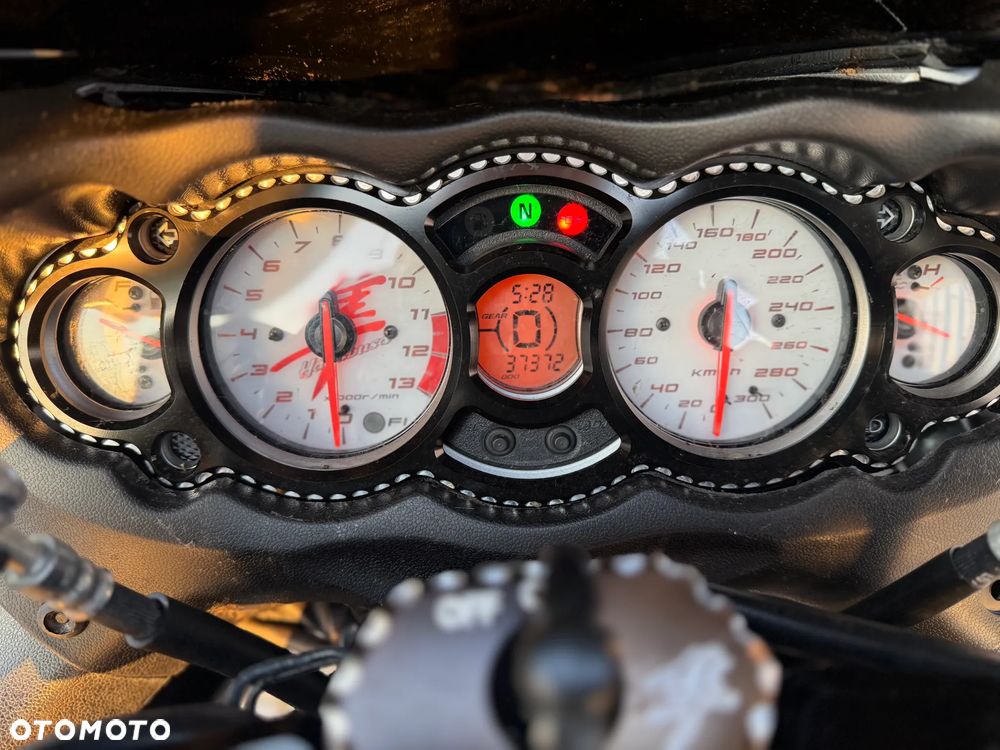 Suzuki Hayabusa - 24