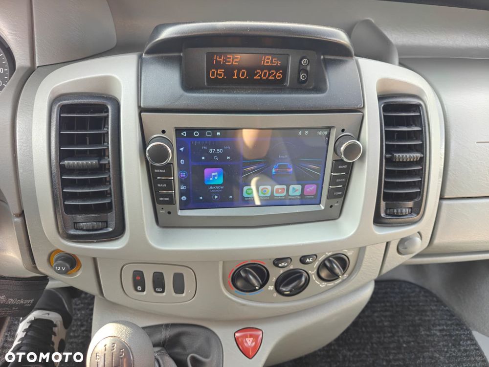 Opel Vivaro Tour - 19